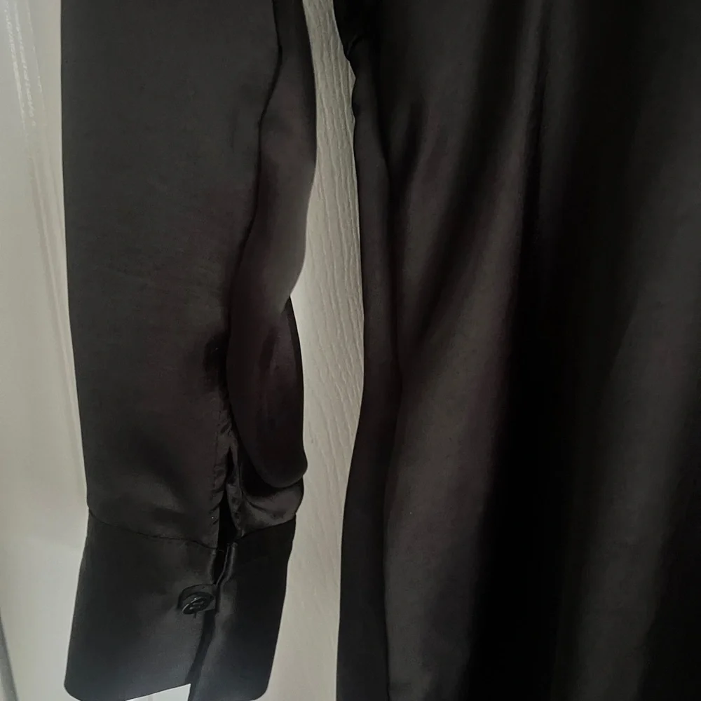 ZARA Black Elegant Satin Midi Dress - Picture 4 of 5